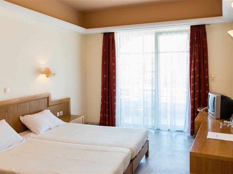 Anita Beach Hotel- Adults Only Rethymno Exterior foto