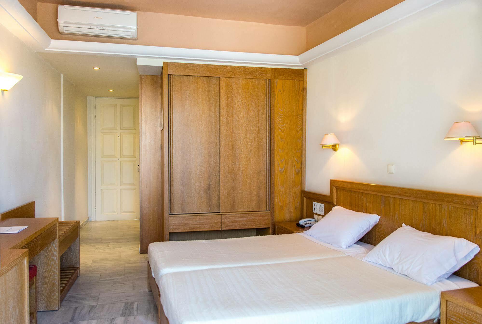 Anita Beach Hotel- Adults Only Rethymno Exterior foto